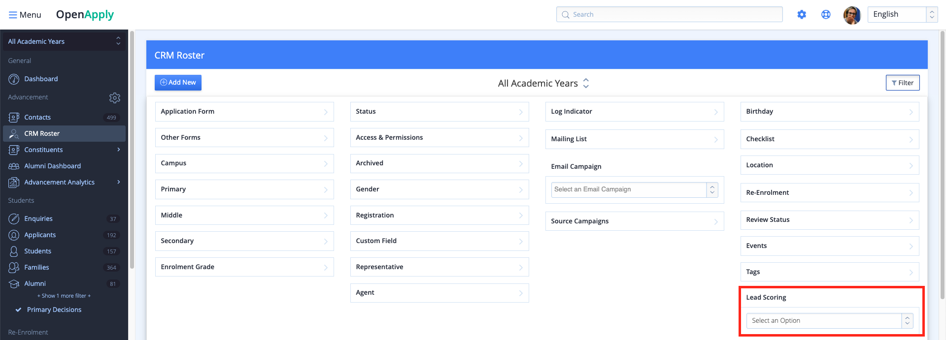 屏幕截图：在 CRM 名册中，您可以按评分类别进行筛选