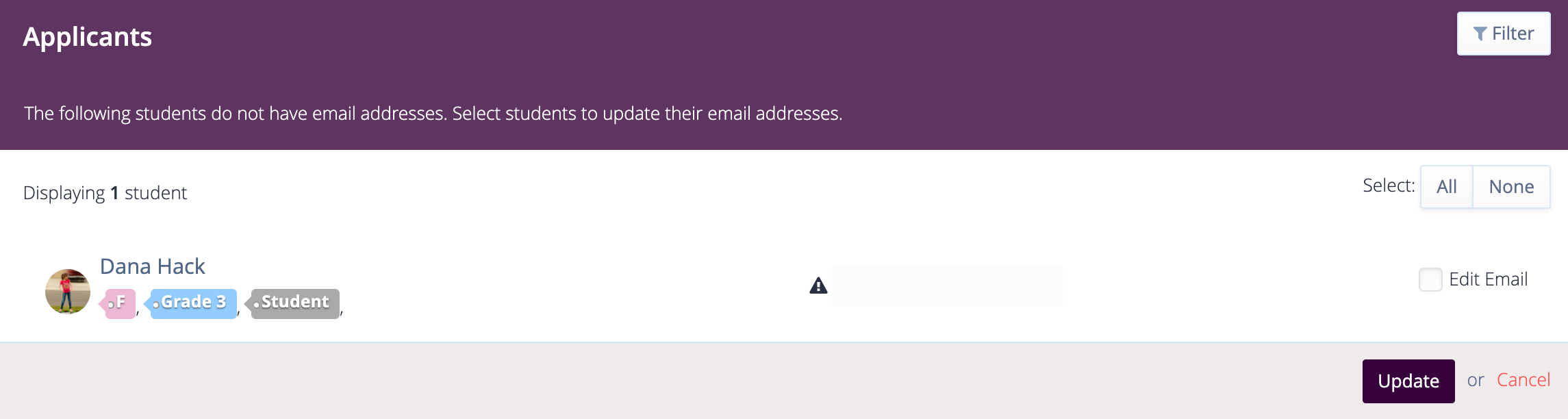 Captura de pantalla: Para los estudiantes cuyas direcciones de correo electrónico desea ingresar, para que se sincronicen con ManageBac+.